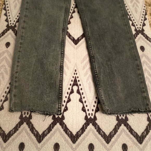 Dex raw hem, straight leg, ankle length jeans, size 30 but fit 27-28 - Picture 3 of 4